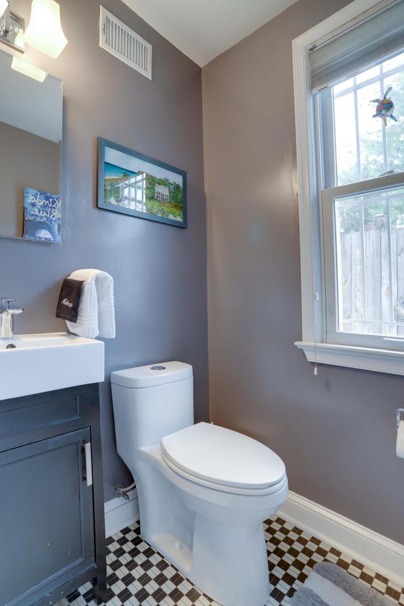 Sojourn Only 8 Blocks To Capitol With Private Patios Holiday home Washington