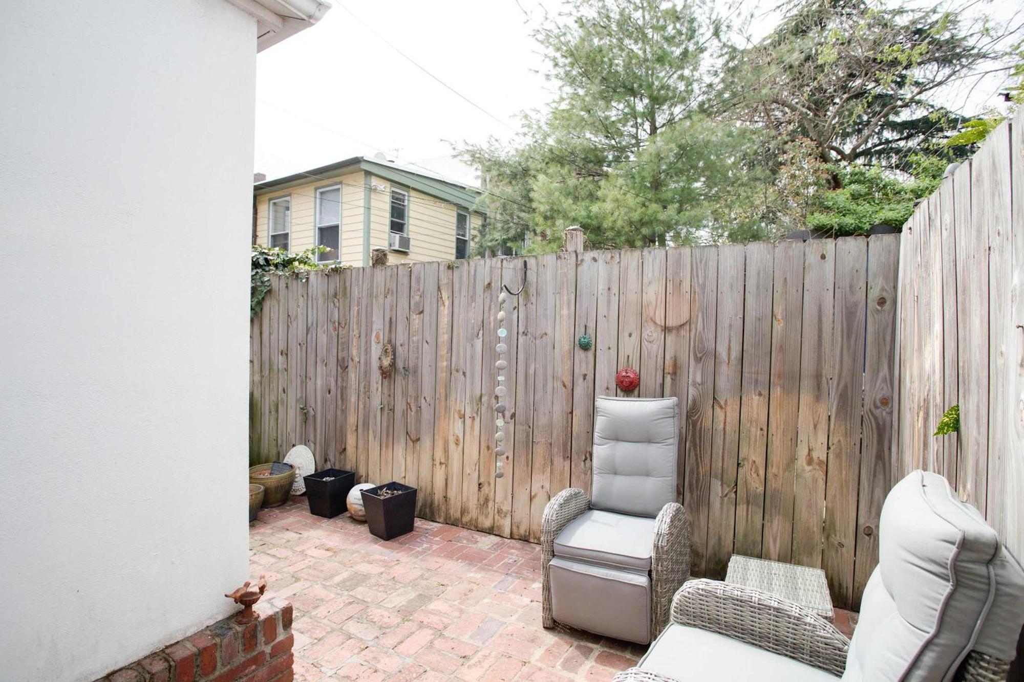 Holiday home Sojourn Only 8 Blocks To Capitol With Private Patios